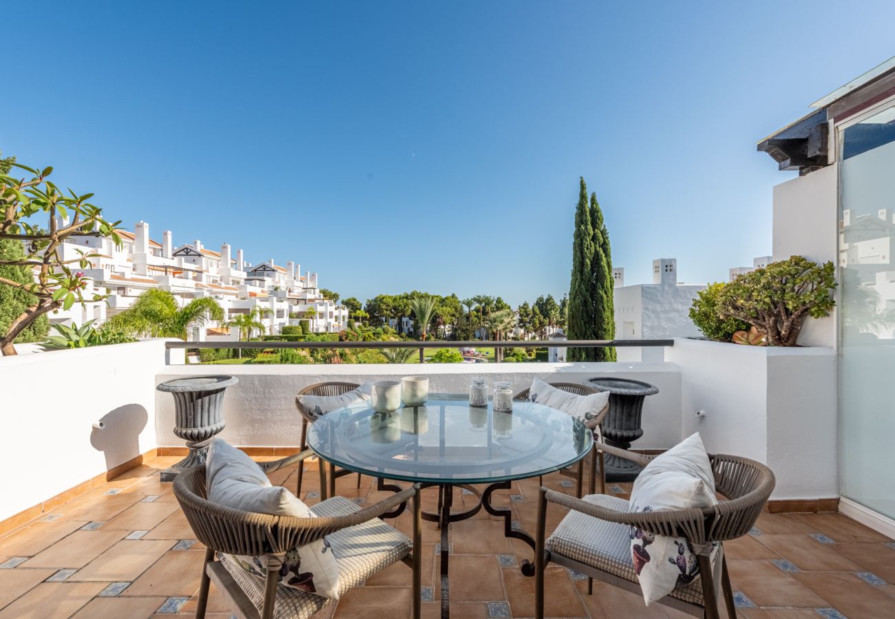 Ferienwohnung in Marbella -  Palm Beach Penthouse (R2611208)